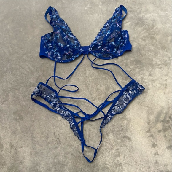 New! Victoria’s Secret Blue Butterfly Strappy Crotchless Bodysuit 4300 - Picture 3 of 8